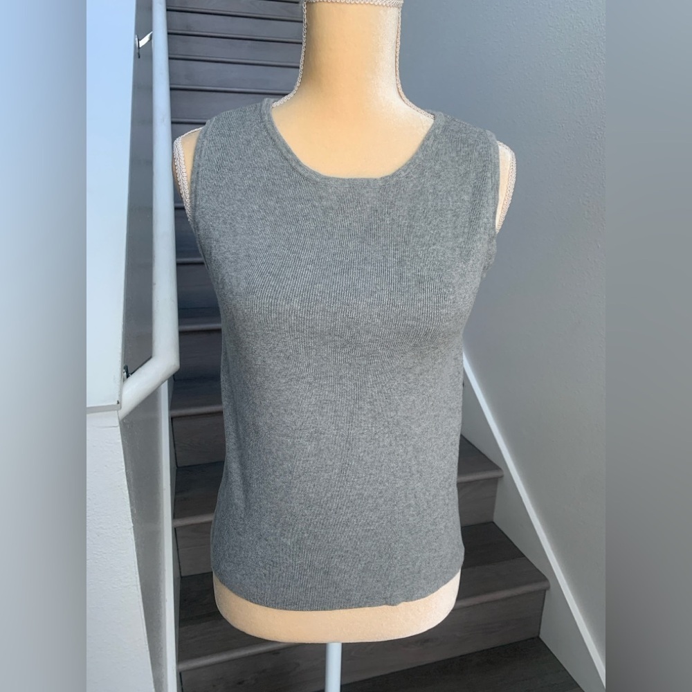 Charter Club Gray Sleeveless Knit Top